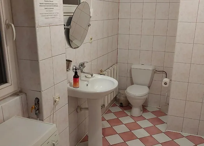 Wkl Dom Goscinny Penzion Varšava